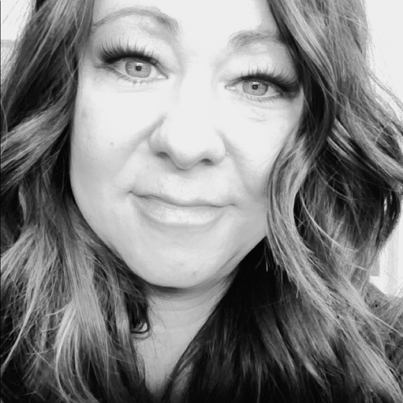 Meet your Posher, Michelle - Picture 1 of 1